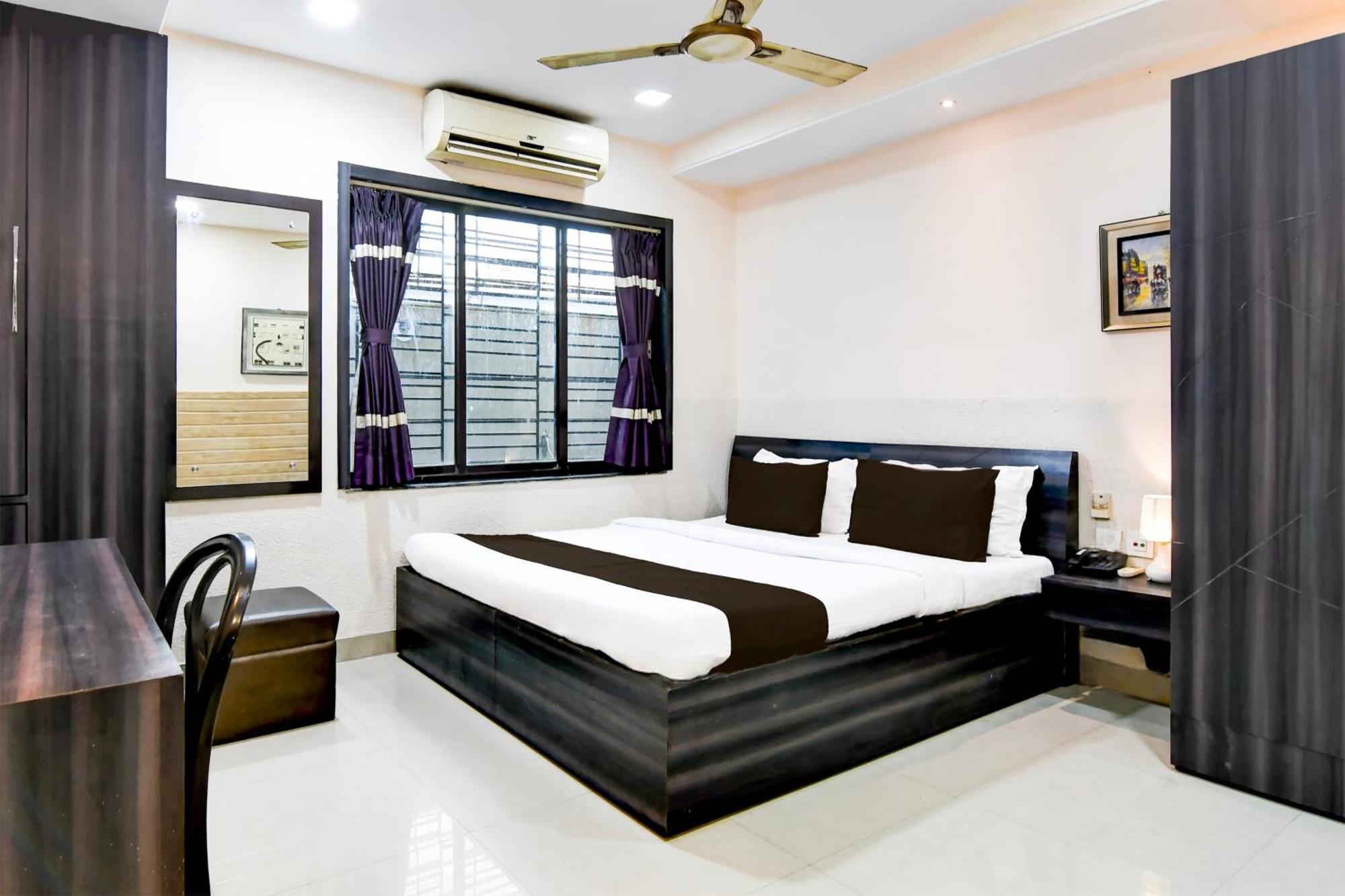 Hotel Super Collection O Behala Bhasa Esterno foto