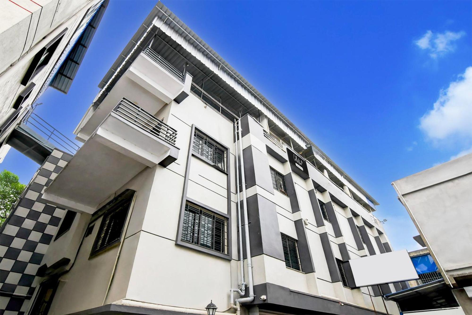 Hotel Super Collection O Behala Bhasa Esterno foto