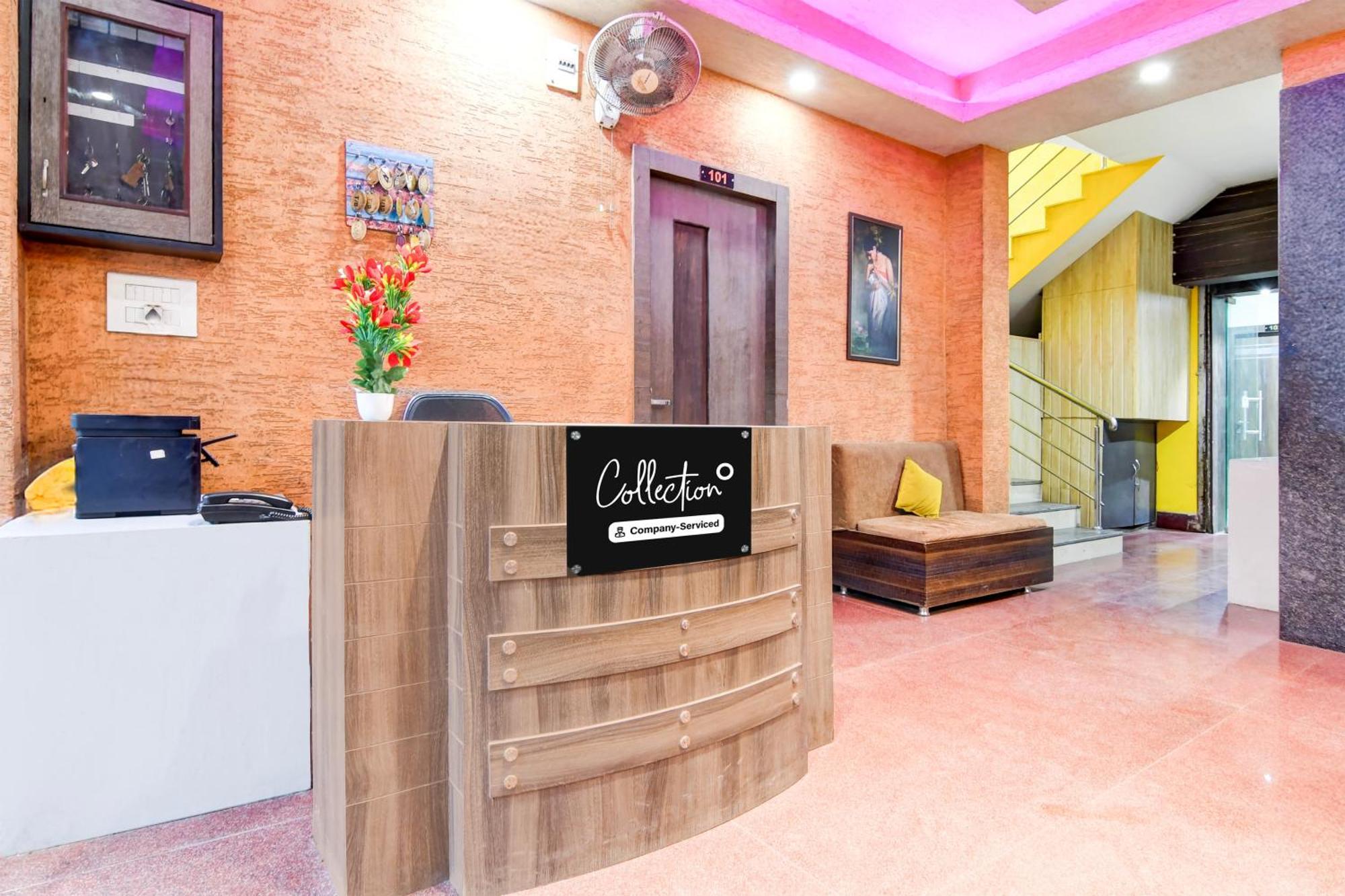 Hotel Super Collection O Behala Bhasa Esterno foto